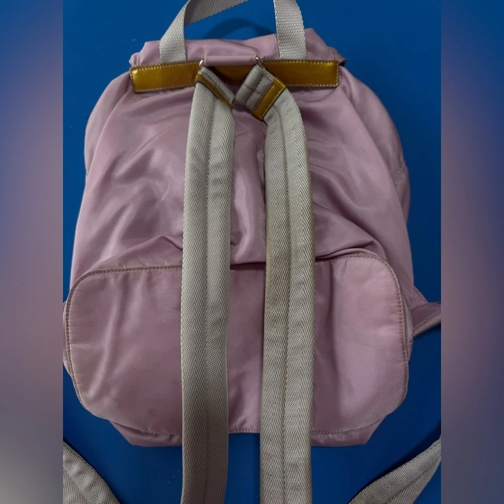 Prada Vintage Lavender Back Pack. Excellent Condition. 100% Authentic. - Picture 8 of 15
